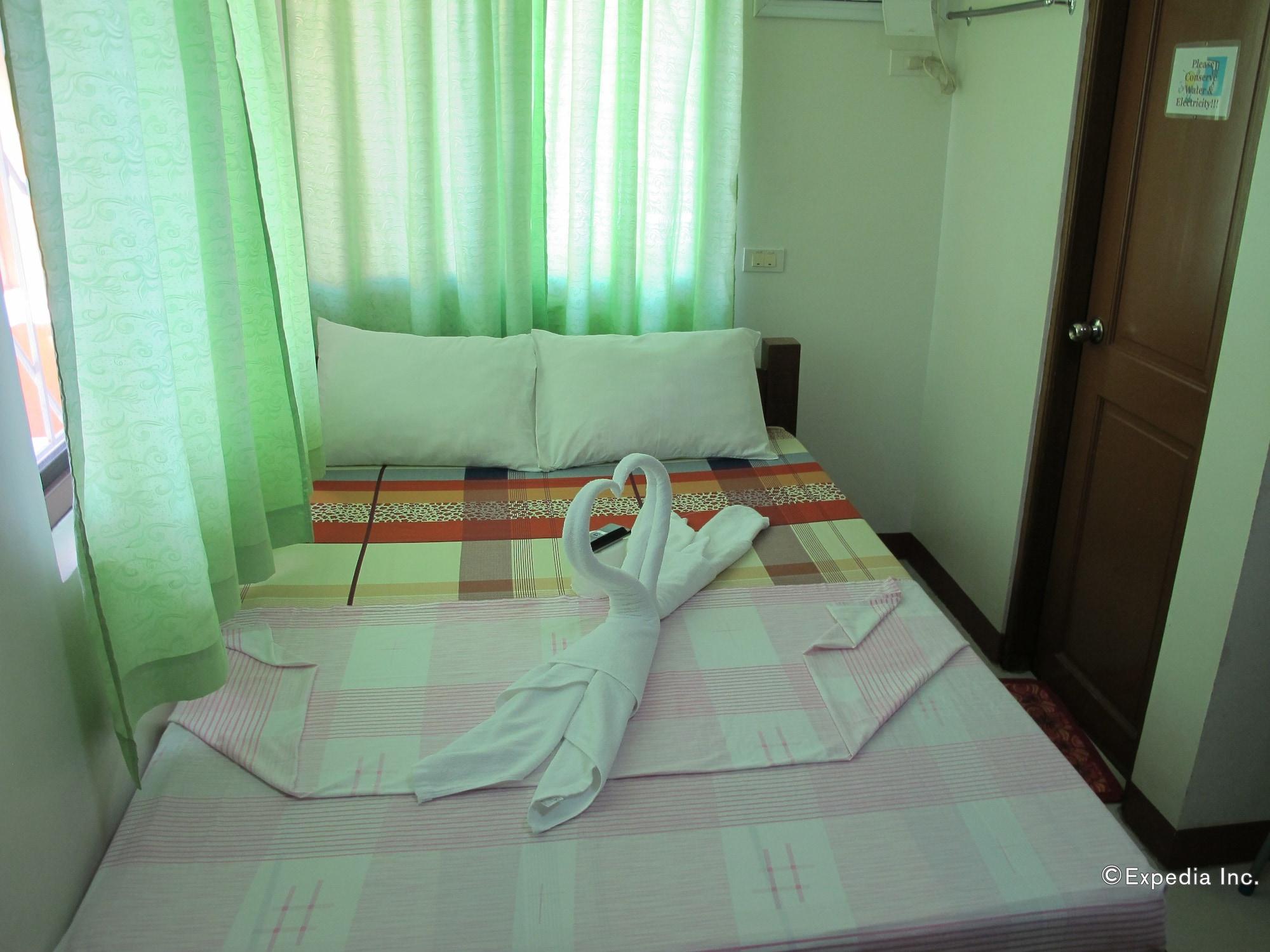 Sea Jewel Beach Resort Пуэрто-Галера Экстерьер фото