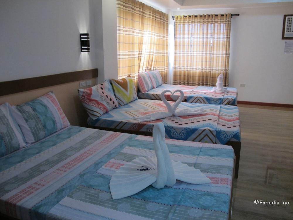 Sea Jewel Beach Resort Пуэрто-Галера Экстерьер фото