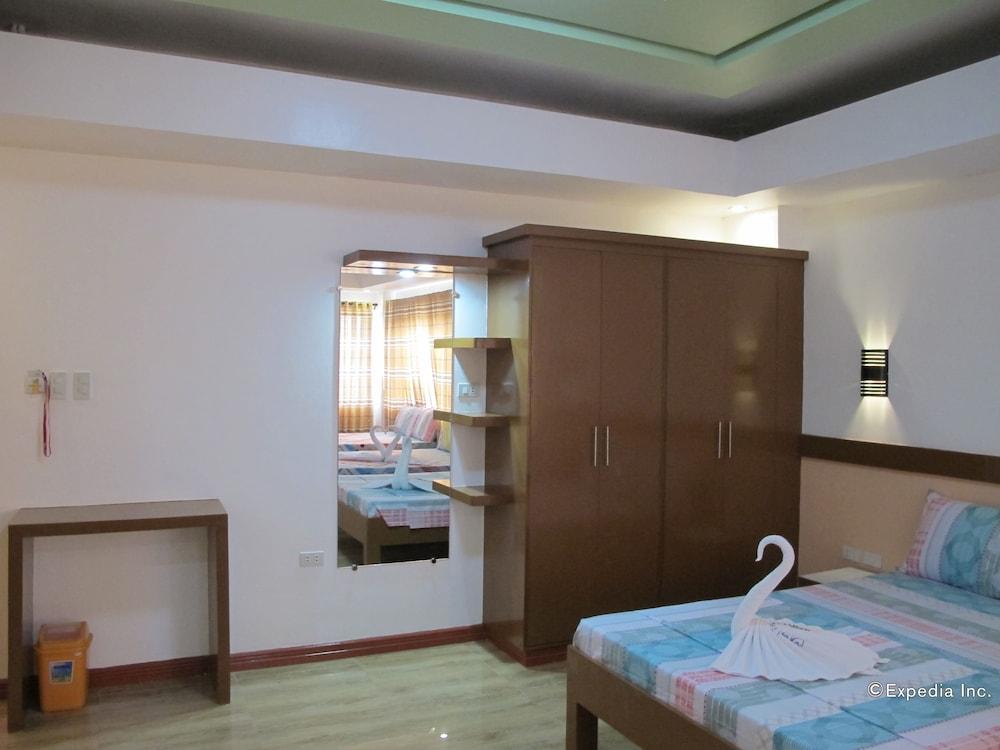 Sea Jewel Beach Resort Пуэрто-Галера Экстерьер фото