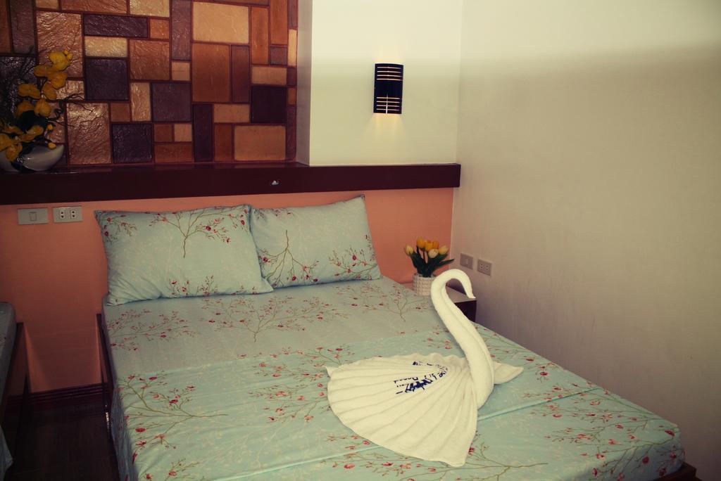Sea Jewel Beach Resort Пуэрто-Галера Экстерьер фото