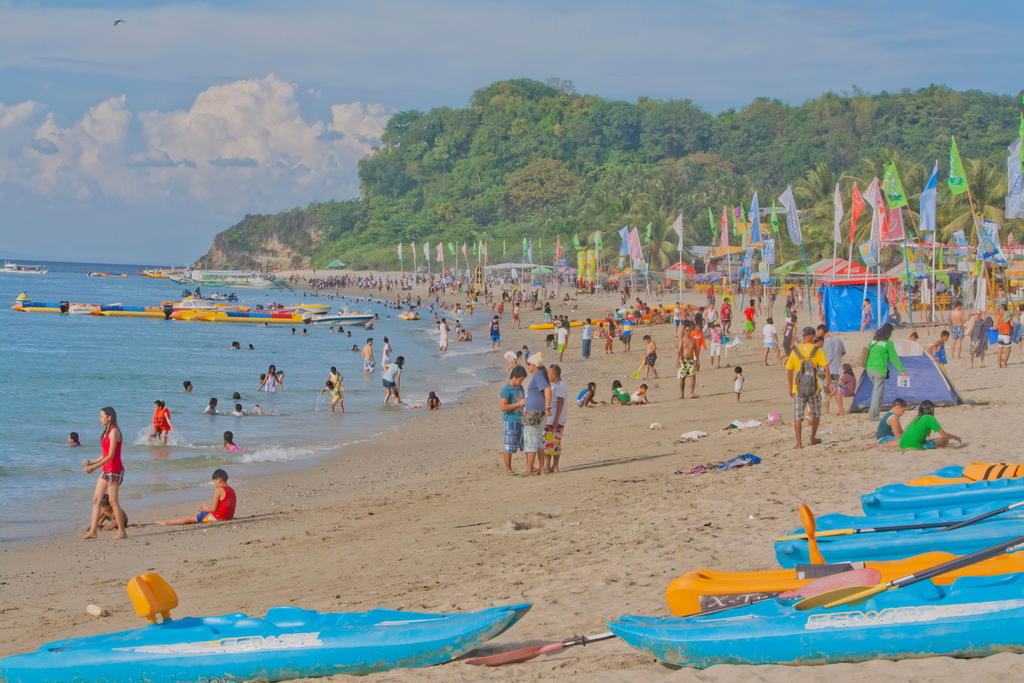 Sea Jewel Beach Resort Пуэрто-Галера Экстерьер фото
